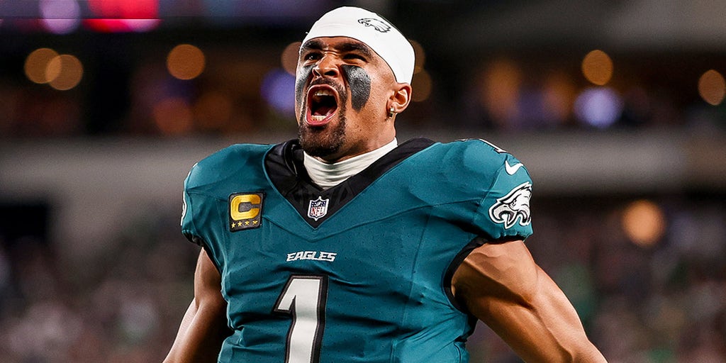 Philadelphia Eagles Defeat Dallas Cowboys 24-20 in Season Opener