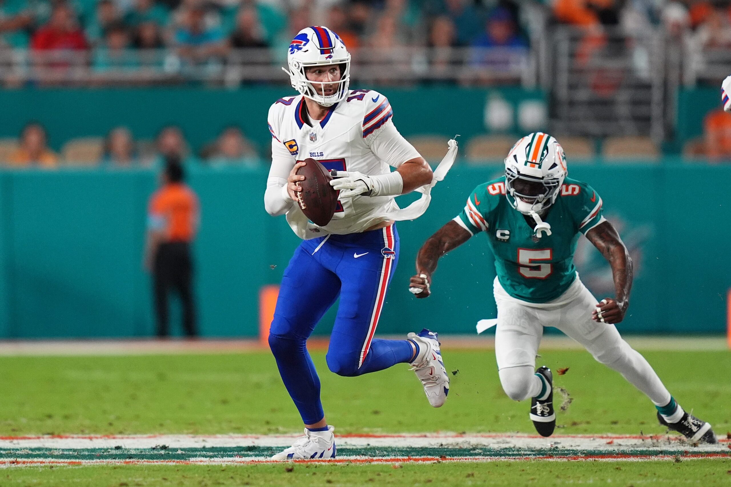 Buffalo Bills Overcome Early Deficit to Dominate Miami Dolphins