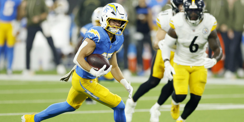 Chargers Overpower Steelers in Thrilling Sunday Night Clash